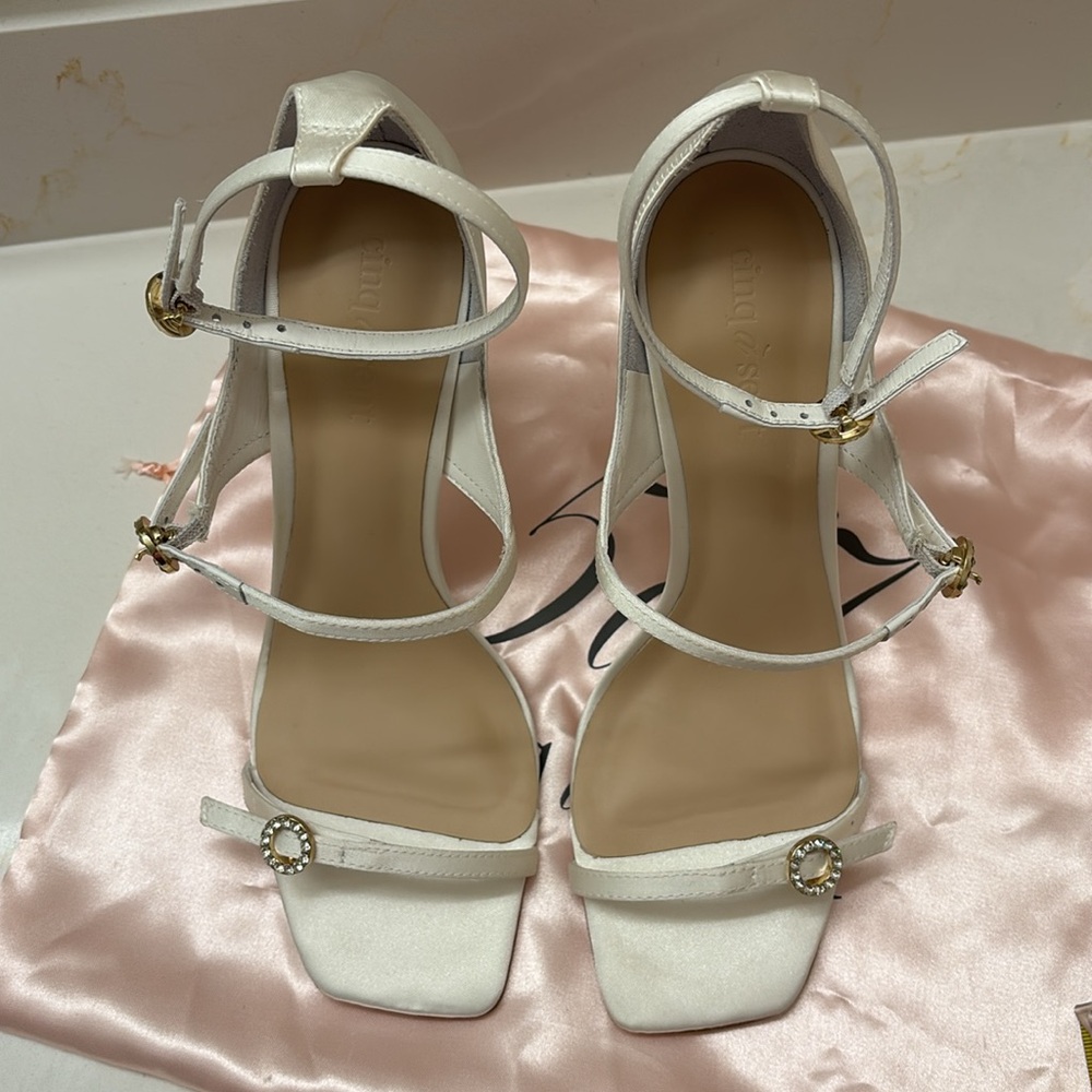 NWOT Cinq a sept Celeste satin heeled sandals size 8 - Picture 10 of 10